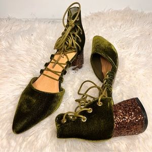 Elegant Green Lace-Up Heels